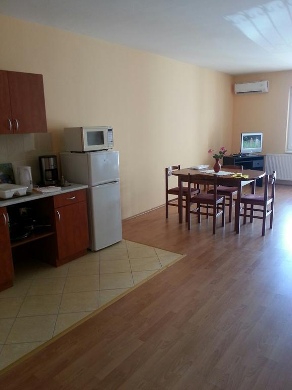 Kotany Apartman هاركاني الغرفة الصورة