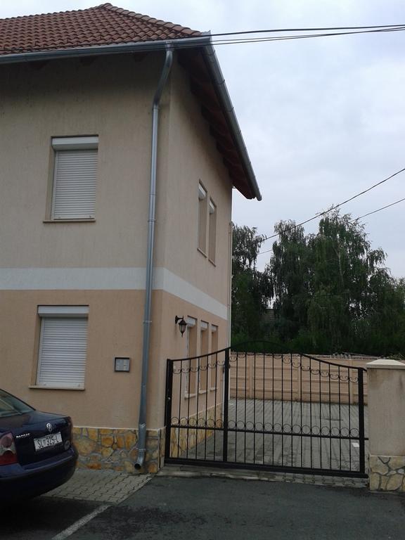 Kotany Apartman هاركاني الغرفة الصورة